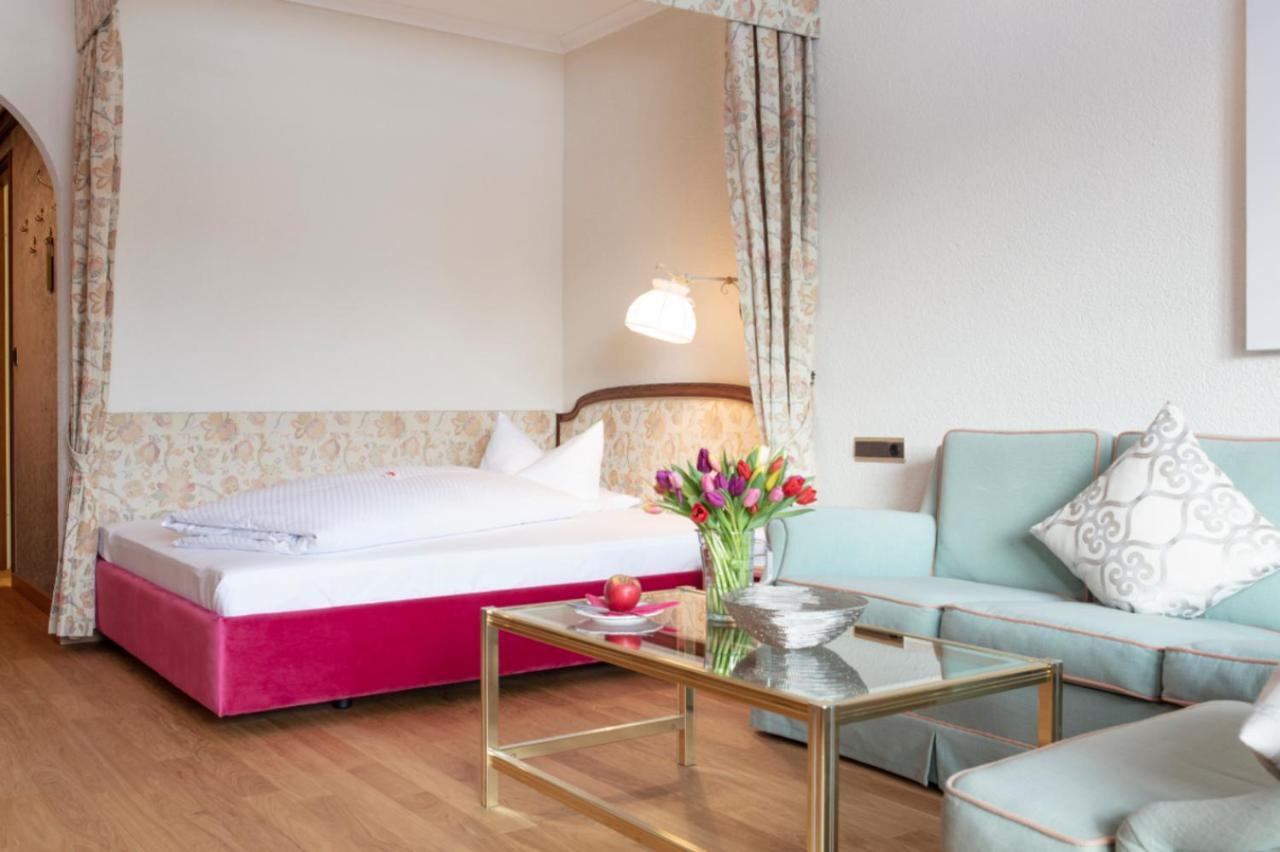 Adolphine Garden Hotell Rotta Exteriör bild